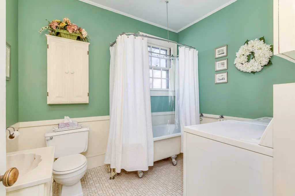 8 Pine Street Concord NH 03301