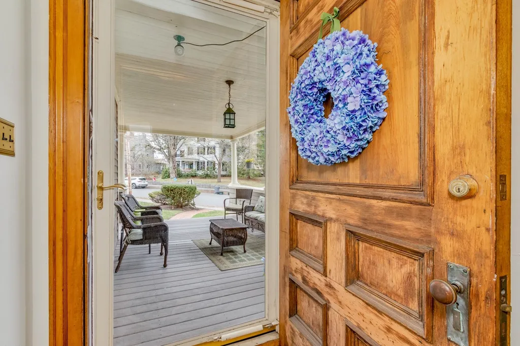 8 Pine Street Concord NH 03301