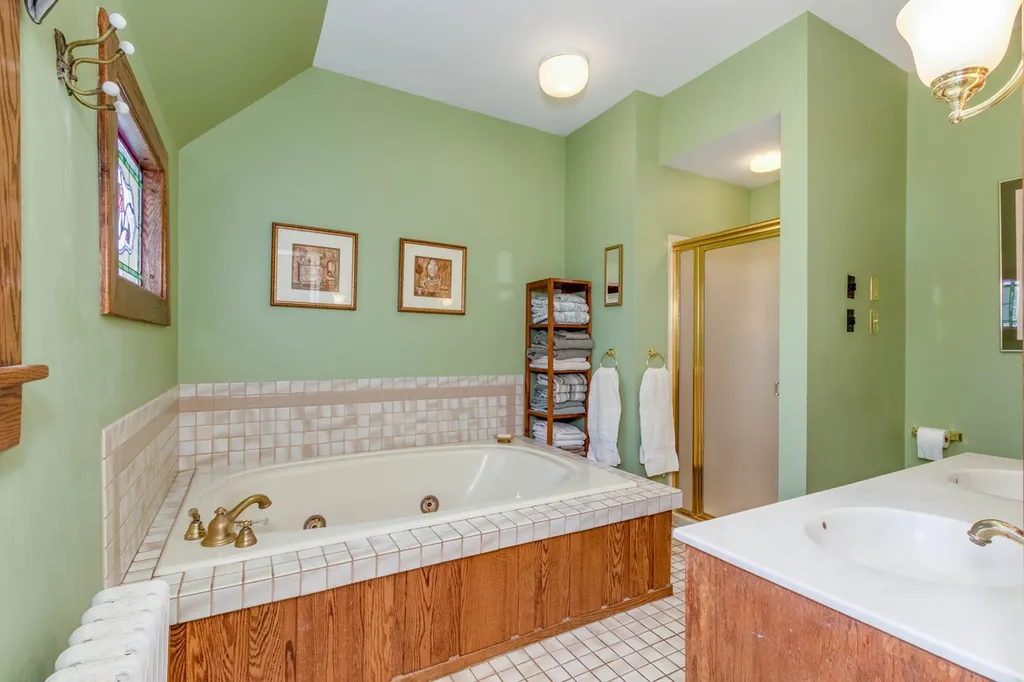 8 Pine Street Concord NH 03301
