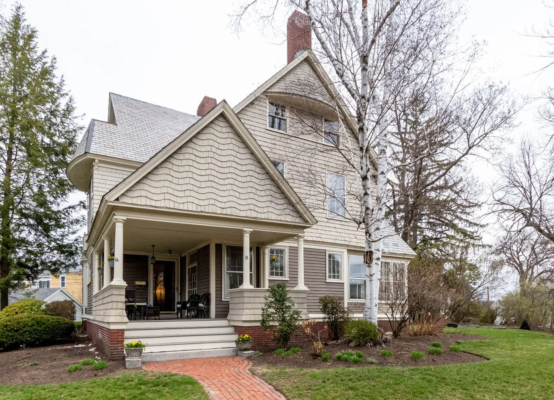 8 Pine Street Concord NH 03301