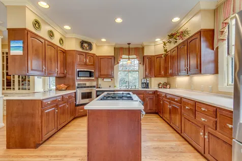 8 Pine Street Concord NH 03301