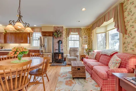 8 Pine Street Concord NH 03301