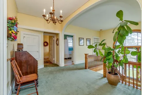 8 Pine Street Concord NH 03301