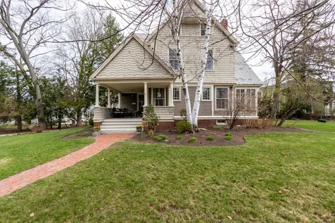 8 Pine Street Concord NH 03301