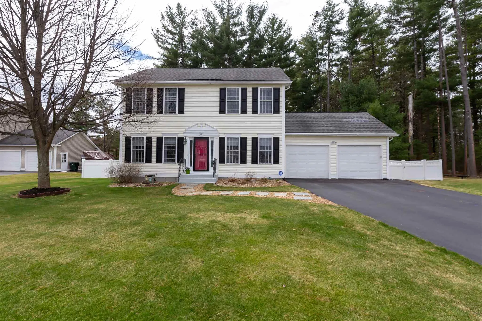 77 Filips Glen Drive Manchester NH 03109