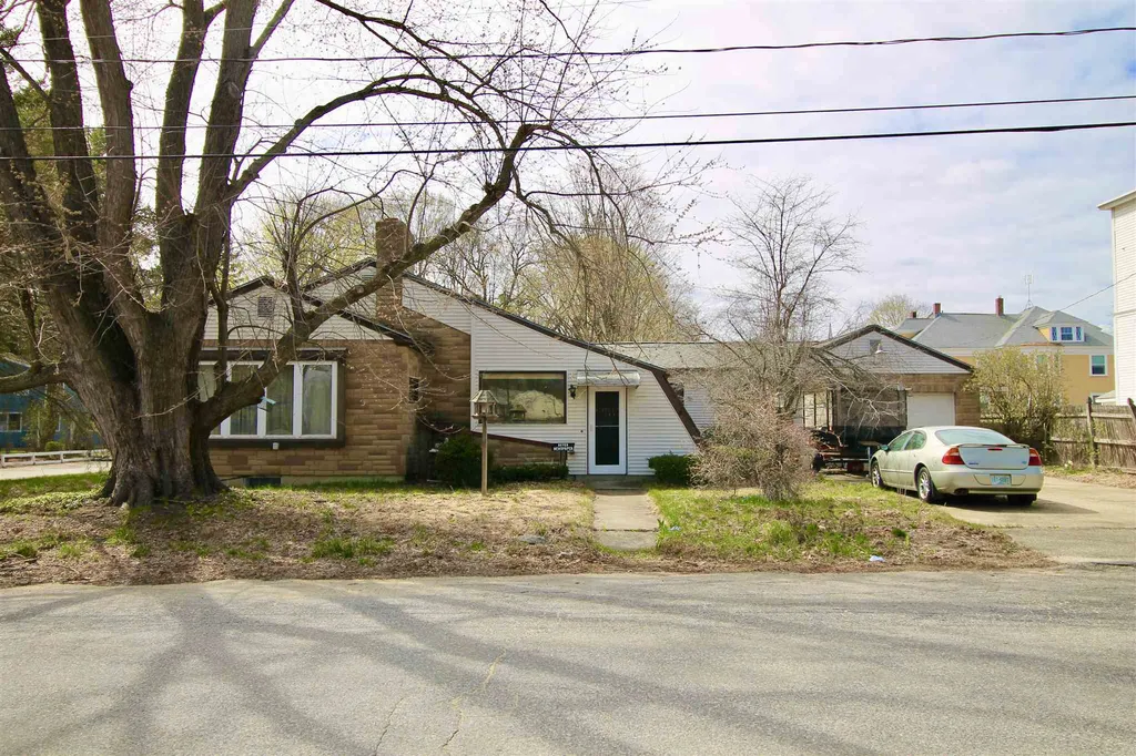 3 Fulton Street Hudson NH 03051
