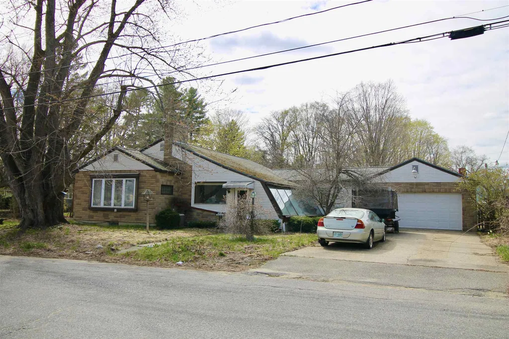 3 Fulton Street Hudson NH 03051