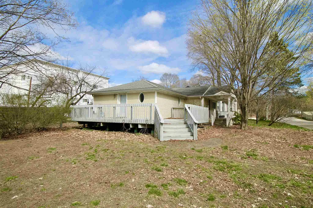 3 Fulton Street Hudson NH 03051