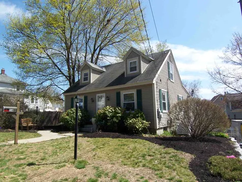 16 Pasadena Avenue Nashua NH 03064-2045
