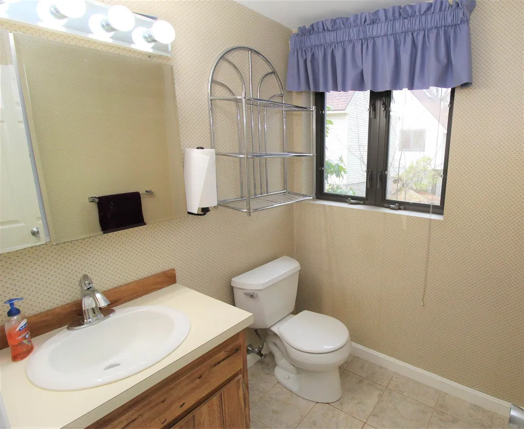 10 Owls Court Merrimack NH 03054