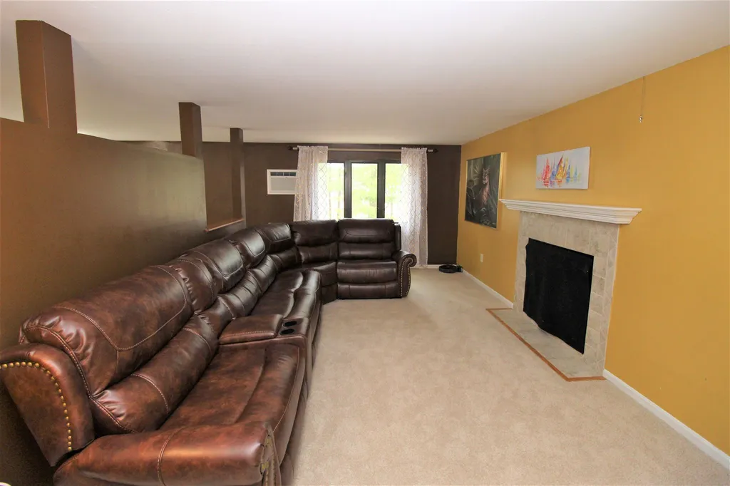 10 Owls Court Merrimack NH 03054