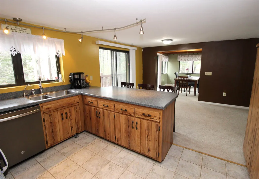 10 Owls Court Merrimack NH 03054