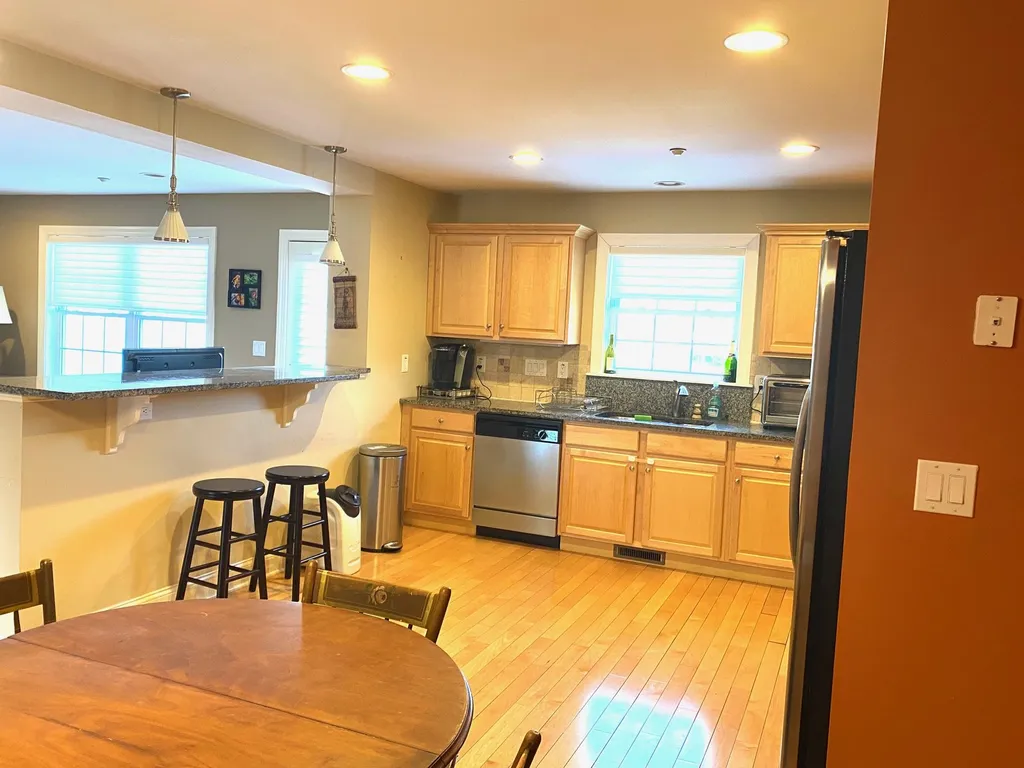27 Rio Vista Lebanon NH 03784