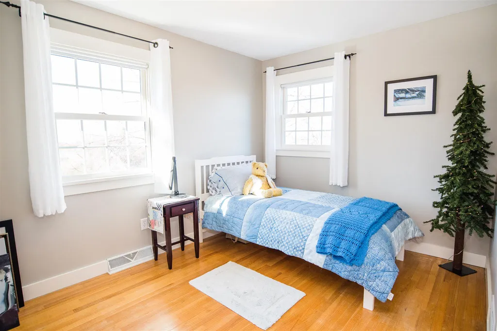 5076 Spear Street Shelburne VT 05482