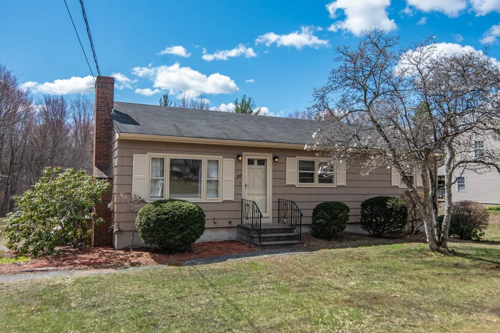 60 Highland Street Newton NH 03858