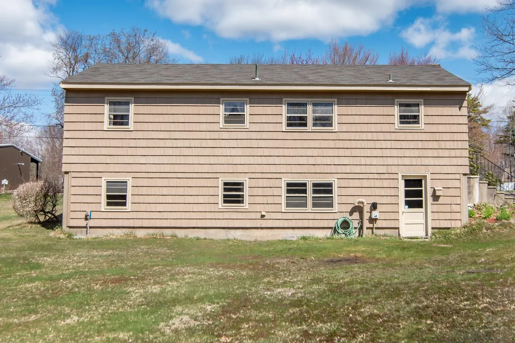 60 Highland Street Newton NH 03858