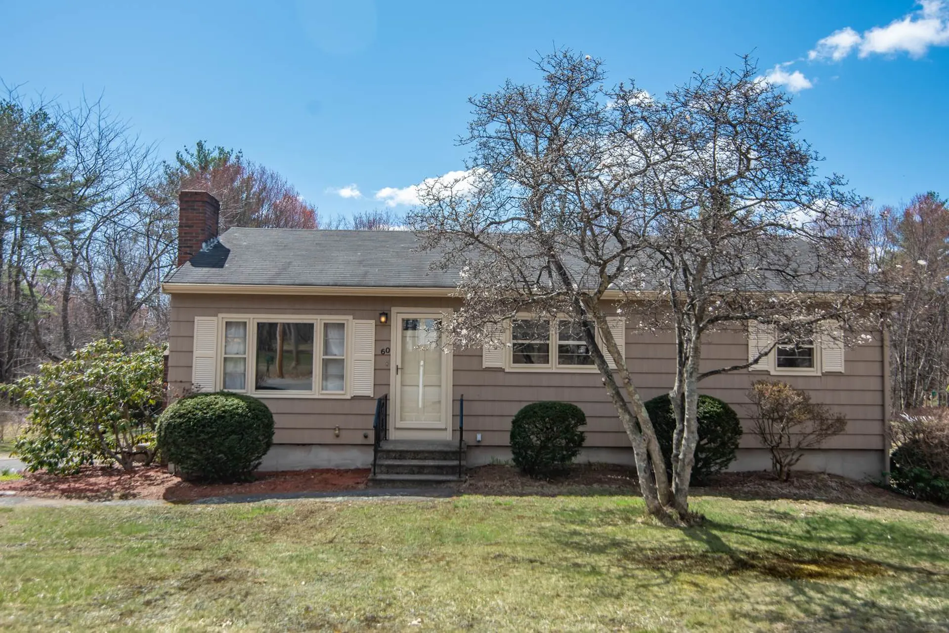60 Highland Street Newton NH 03858