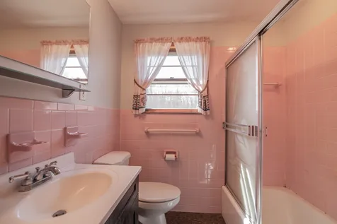 60 Highland Street Newton NH 03858