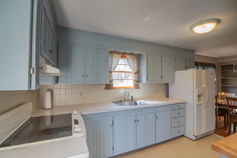 60 Highland Street Newton NH 03858