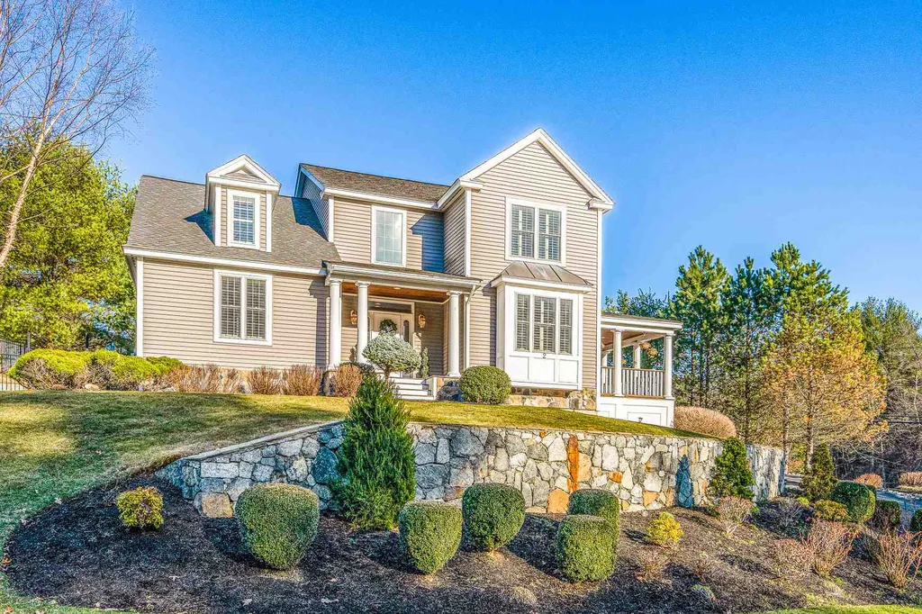 2 Castle Ridge Road Salem NH 03079
