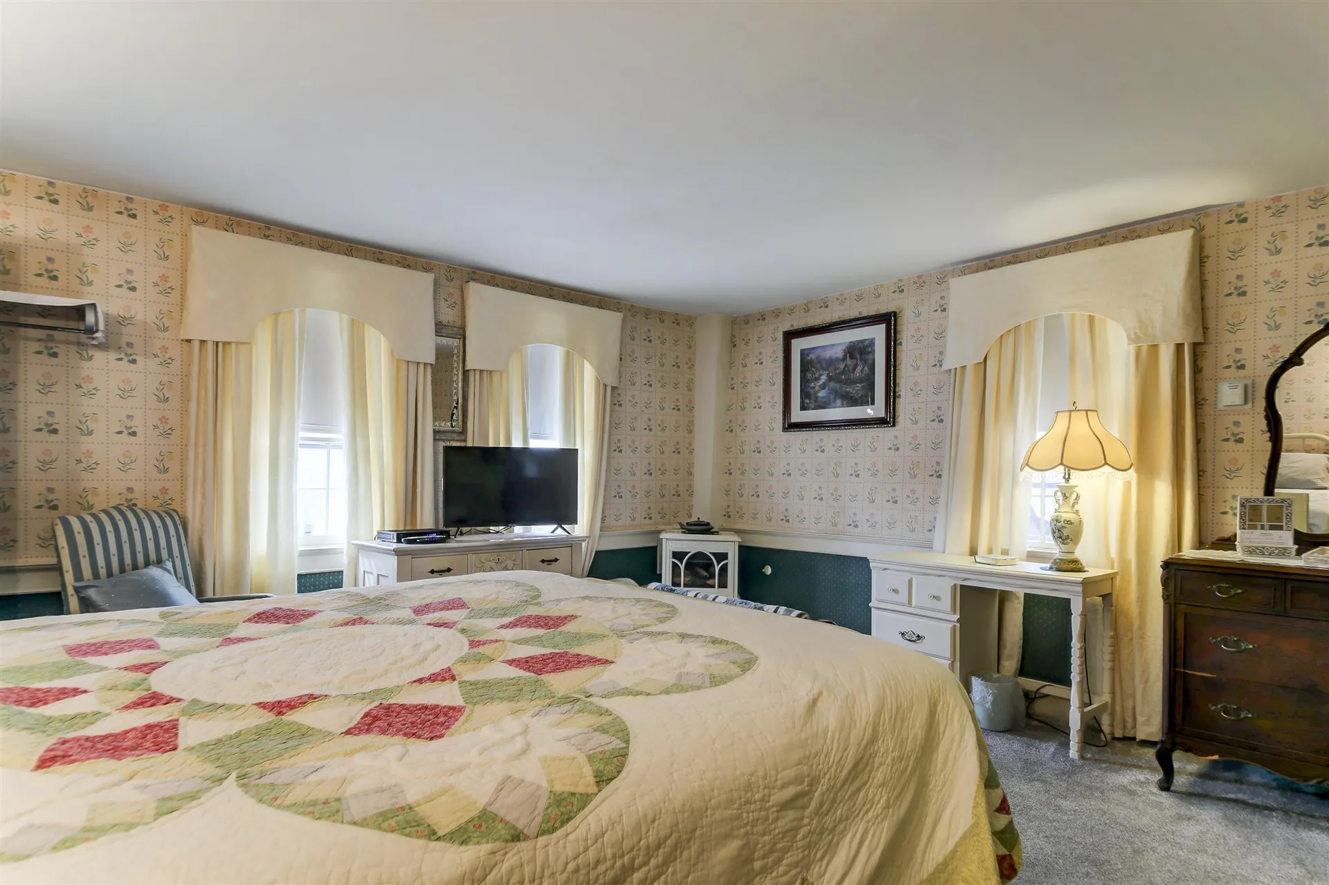2406 White Mountain Highway Conway NH 03860
