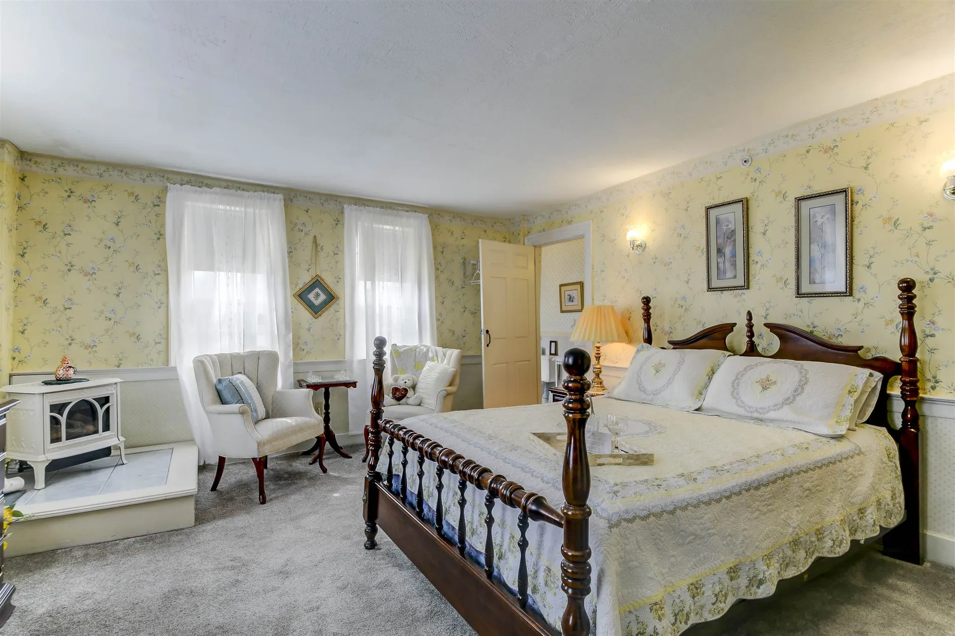 2406 White Mountain Highway Conway NH 03860