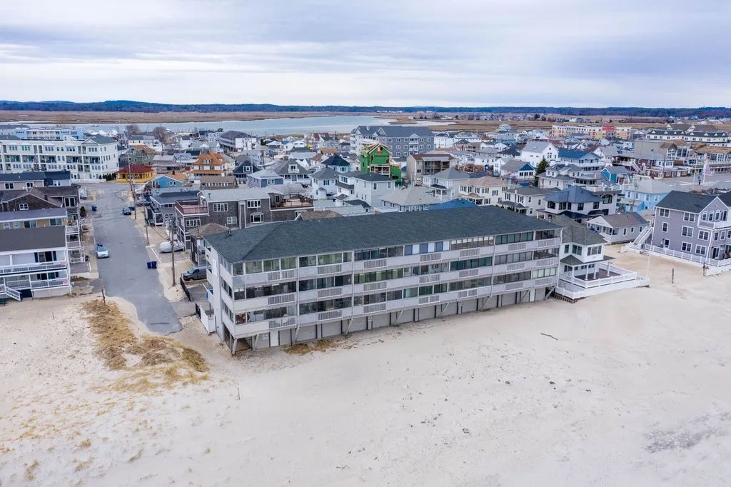 19 Atlantic Avenue Hampton NH 03842