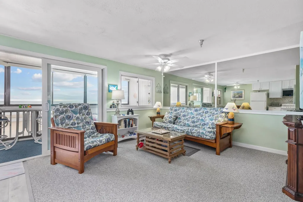 19 Atlantic Avenue Hampton NH 03842