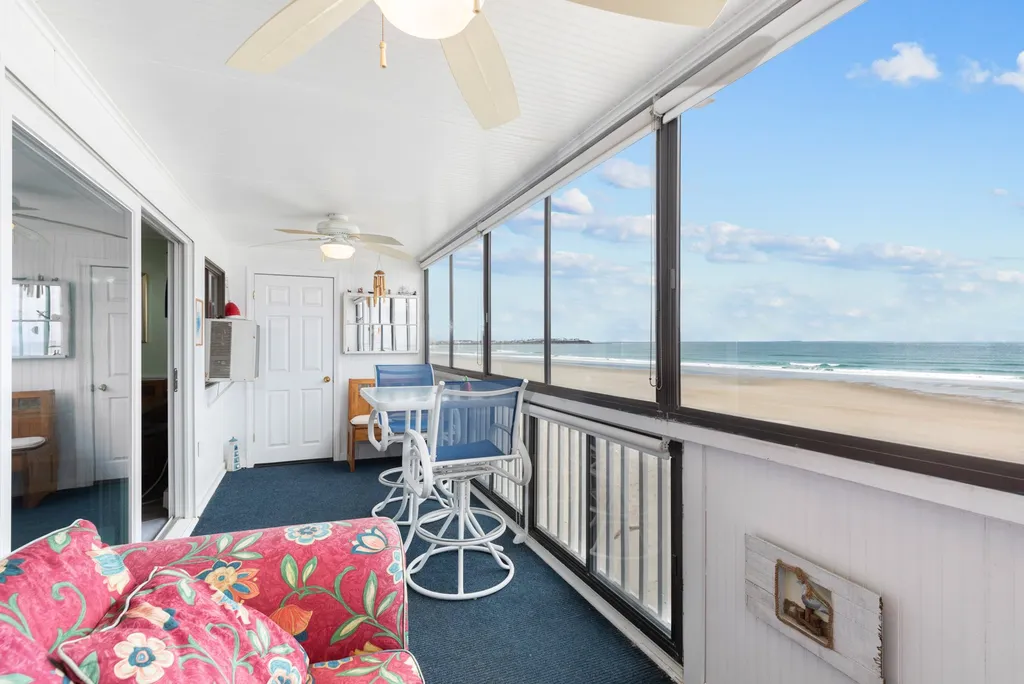 19 Atlantic Avenue Hampton NH 03842