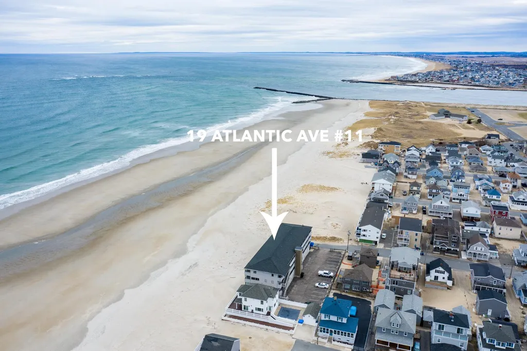 19 Atlantic Avenue Hampton NH 03842