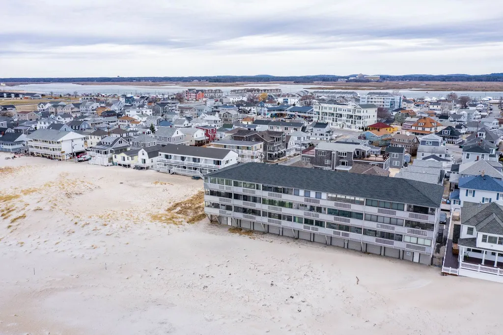19 Atlantic Avenue Hampton NH 03842