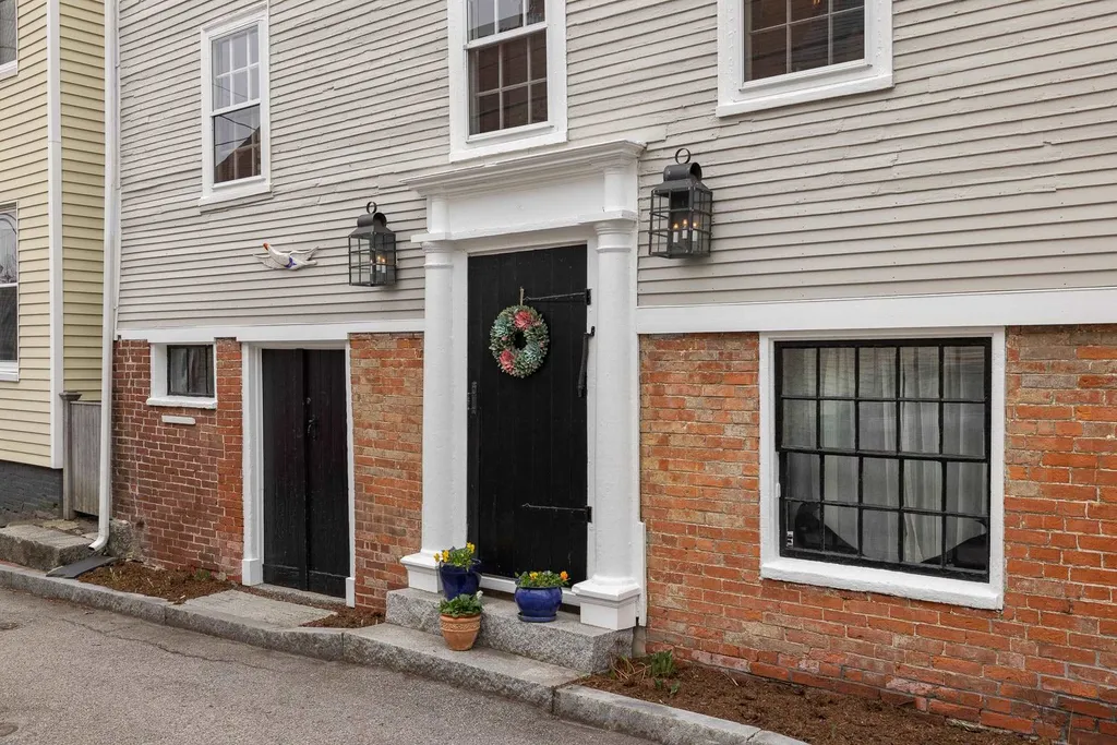 138 Gates Street Portsmouth NH 03801