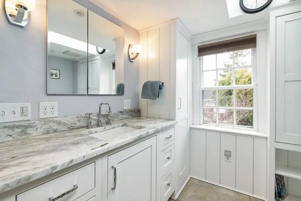 138 Gates Street Portsmouth NH 03801