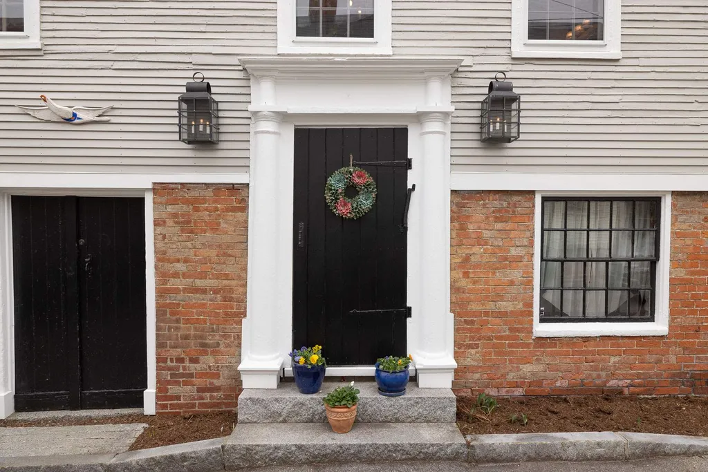 138 Gates Street Portsmouth NH 03801