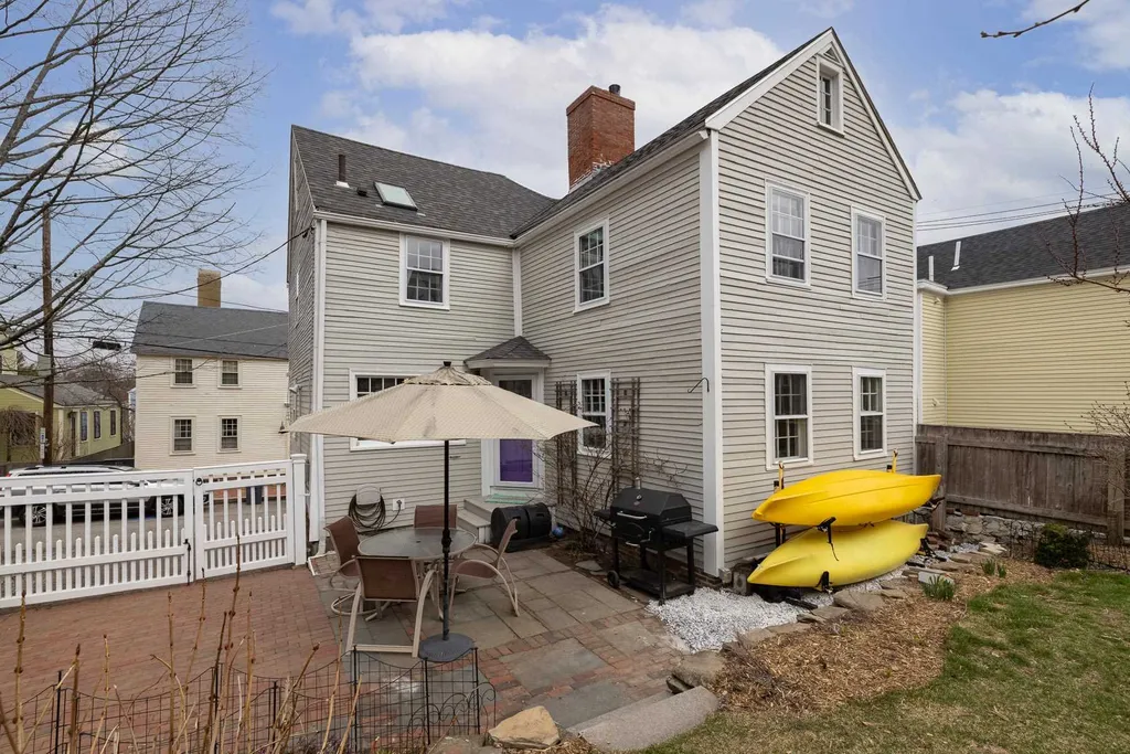 138 Gates Street Portsmouth NH 03801