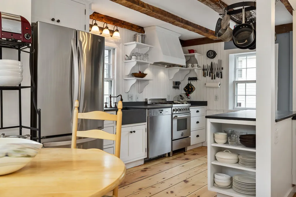138 Gates Street Portsmouth NH 03801