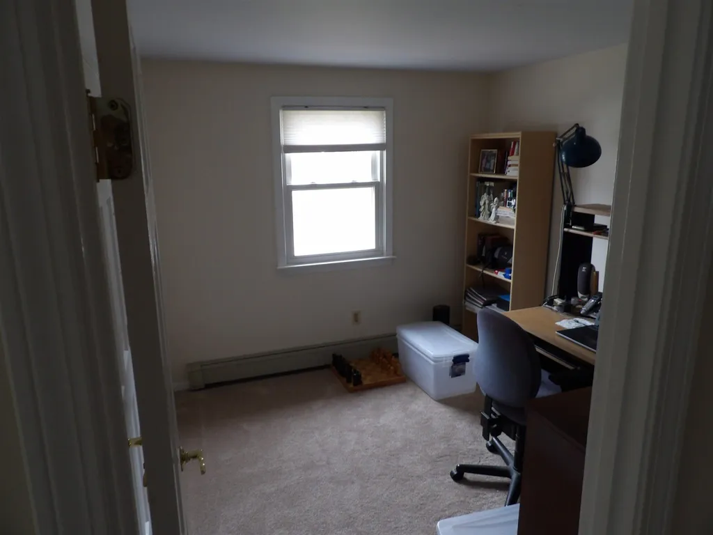 16 Rena Avenue Salem NH 03079-2030