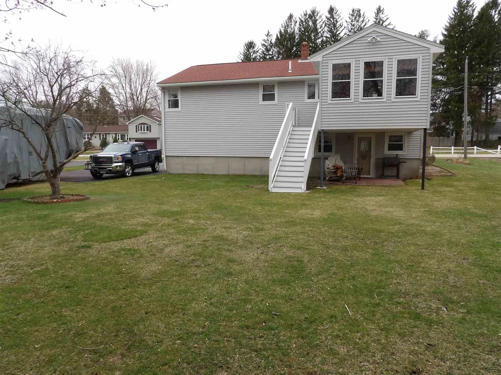 16 Rena Avenue Salem NH 03079-2030