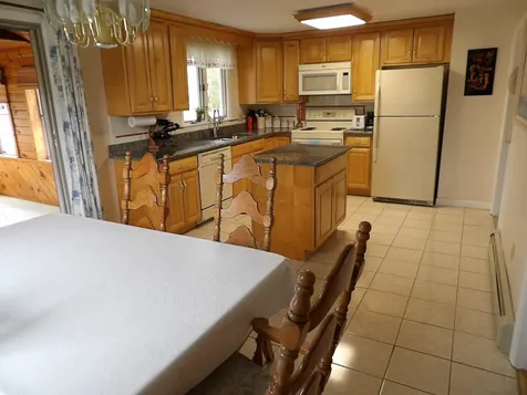 16 Rena Avenue Salem NH 03079-2030