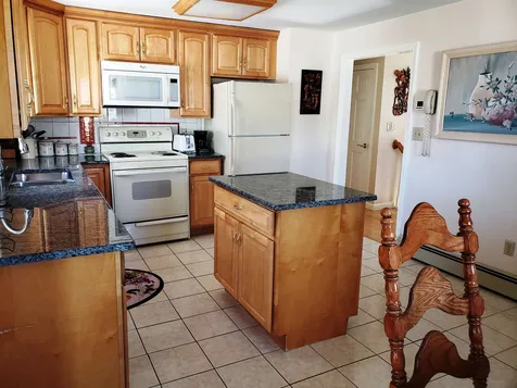 16 Rena Avenue Salem NH 03079-2030