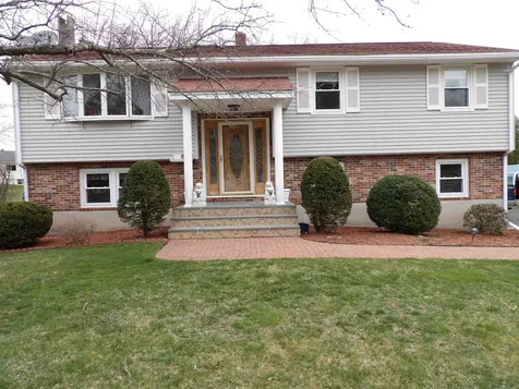16 Rena Avenue Salem NH 03079-2030