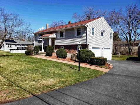16 Rena Avenue Salem NH 03079-2030