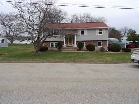 16 Rena Avenue Salem NH 03079-2030
