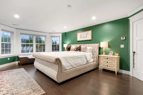 13 Wilson Road Londonderry NH 03053
