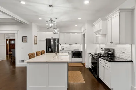 13 Wilson Road Londonderry NH 03053