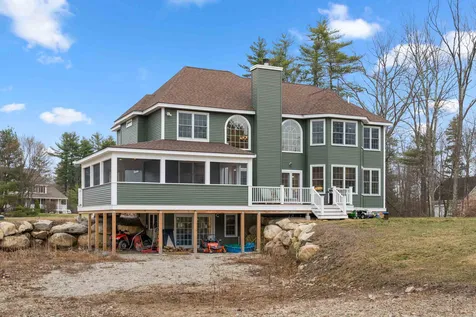 13 Wilson Road Londonderry NH 03053