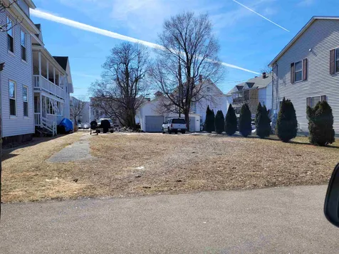 341 Lake Avenue Manchester NH 03103