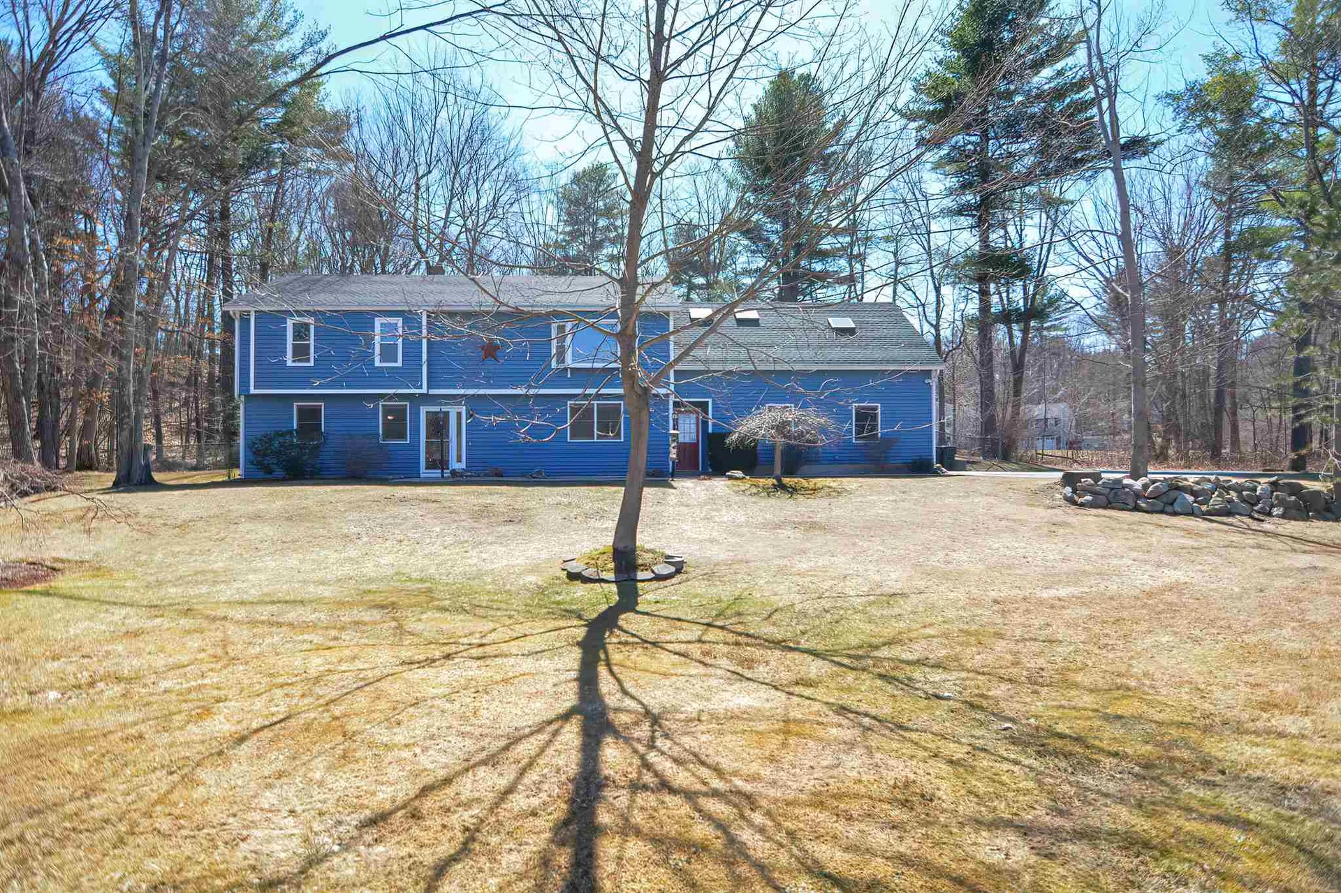 20 Chestnut Hill Drive Londonderry NH 03053