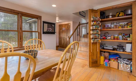 15 Moharimet Drive Madbury NH 03823