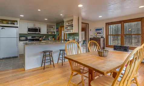 15 Moharimet Drive Madbury NH 03823
